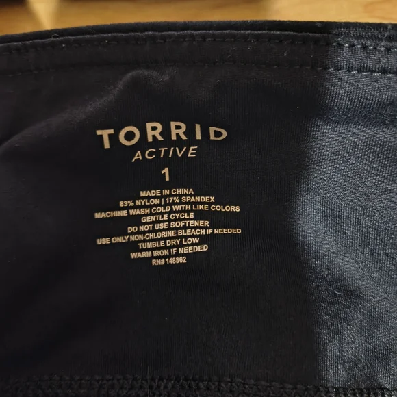 Set Of 3 Pair Of Leggings POP Fit Torrid  Black Red Activewear - Picture 10 of 10